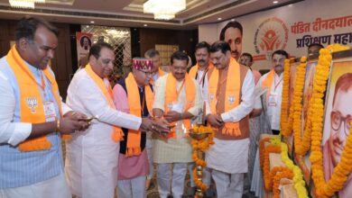 भाजपा का दो दिवसीय प्रशिक्षण वर्ग शुरू – क्षेत्रीय प्रभारी  अमरपाल मौर्य ने कहा – राष्ट्र और समाज के सपनों को देशवासियों के सहयोग से  साकार कर रहे पीएम मोदी