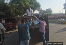 नगर निगम देहरादून ने चलाया अतिक्रमण एवं अवैध वेंडिंग के विरुद्ध अभियान – 10 ठेलियां, चिप्स रैक व इलेक्ट्रॉनिक तराजू जब्त