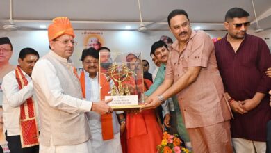 मुख्यमंत्री धामी बोले – हरिद्वार भारत की आध्यात्मिक चेतना और सनातन संस्कृति का प्रवेश द्वार , देश-विदेश से आने वाले श्रद्धालु माँ गंगा की गोद में आस्था और आध्यात्मिक ऊर्जा का  करते हैं अनुभव