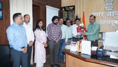 नवनियुक्त नगर आयुक्त आलोक पाण्डेय ने संभाला नगर निगम देहरादून का कार्यभार,  शहर के विकास, स्वच्छता व्यवस्था एवं नागरिक सुविधाओं के प्रभावी संचालन को दी जाएगी प्राथमिकता 