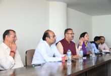 कैबिनेट मंत्री जोशी ने की मसूरी में विभिन्न विभागों के  अधिकारियों के साथ की विकास कार्यों की समीक्षा, कहा – मसूरी में पेयजल व्यवस्था, सड़क निर्माण और विकास कार्यों में तेजी लाएं