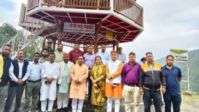 कैबिनेट मंत्री ने  डॉ रावत ने  क्षेत्रवासियों को दी कई विकास योजनाओं की सौगात, 58 लाख की लागत से निर्मित थानधार-उल्ली मोटर मार्ग व व्यूप्वाइंट का भी किया लोकार्पण