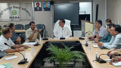 सीएम का विजन जल्द होगा साकार :   आढ़त बाजार पुनर्विकास परियोजना को मिली रफ्तार :जून तक पूरे होंगे सभी लंबित कार्य एमडीडीए उपाध्यक्ष बंशीधर तिवारी ने तय की समयसीमा