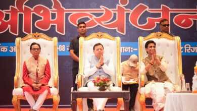 कवि शब्दों के निर्माता के साथ ही होते हैं,समाज के चिंतक, मार्गदर्शक और प्रेरक: सीएम धामी, कहा -देवभूमि उत्तराखंड सदियों से रही है साहित्य, संस्कृति और सृजन की भूमि