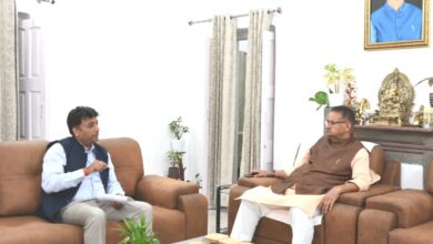 कैबिनेट मंत्री जोशी ने कहा – पुरकुल गांव में शीघ्र चलेगी सिटी बस, विक्रम संचालकों की समस्याओं पर हुई चर्चा