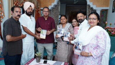 भाजपा के विशेष जनसंपर्क अभियान के तहत प्रवास पर निकले कैबिनेट मंत्री जोशी, वरिष्ठ नागरिकों, साहित्यकारों एवं बुद्धिजीवियों से संवाद कर मोदी सरकार के 12 वर्षों की उपलब्धियों बताई