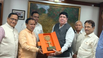 उत्तराखंड में चलाया जायेगा ‘खेत बचाओ, जीवन बचाओ’ अभियानः डाॅ. रावत, कहा, इफको के सहयोग से किसानों के लिए बनेगी व्यापक कार्ययोजना
