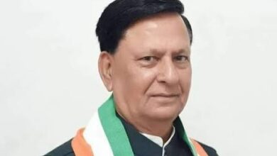 वरिष्ठ कांग्रेस नेता और पूर्व मंत्री हीरा सिंह बिष्ट पंचतत्व में विलीन , राजकीय सम्मान के साथ दी गई अंतिम विदाई, सीएम पुष्कर धामी ने दी श्रद्धांजलि