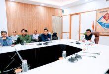 मुख्य सचिव आनन्द बर्द्धन ने परेड ग्राउंड व सचिवालय अंडरग्राउंड पार्किंग को लेकर देखा प्रेजेंटेशन ,राजपुर रोड पर Elevated Parking पर भी मंथन