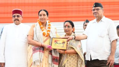 वीर सैनिक सम्मान समारोह में सैनिक कल्याण मंत्री जोशी, बोले – उत्तराखंड के डीएनए में बसती है देशभक्ति