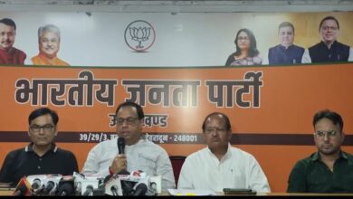 गोदियाल बिना तथ्यों एवं प्रमाणों के  आरोप लगाकर बद्रीनाथ मंदिर दान गड़बड़ी और चोरी मामले में जांच प्रभावित करने और दोषियों को बचाने का कर रहे प्रयास : बीकेटीसी अध्यक्ष हेमंत दिवेदी 