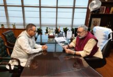केंद्रीय वस्त्र मंत्री गिरिराज सिंह से मिले उत्तराखण्ड के कृषि मंत्री , बोले जोशी – कुमाऊँ क्षेत्र में जल्द बनेगा सिल्क पार्क