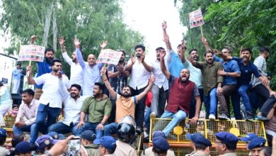 भाजपा ने किया कांग्रेस मुख्यालय कूच , जोरदार प्रदर्शन कर  खोली लोकतंत्र विरोधी राजनीति की पोल, राहुल गांधी और कांग्रेस का पुतला फूंका 