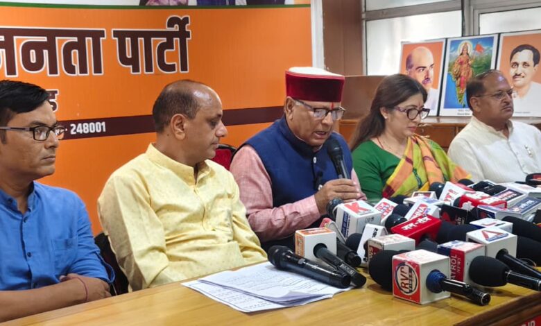 भाजपा ने किया छात्र हित में फास्ट ट्रैक कोर्ट घोषणा का स्वागत – कैबिनेट मंत्री खजान दास ने कहा – भाजपा की प्राथमिकता देश का भविष्य, विपक्ष की मंशा उसका राजनीतिकरण भाजपा ने किया छात्र हित में फास्ट ट्रैक कोर्ट घोषणा का स्वागत – कैबिनेट मंत्री खजान दास ने कहा – भाजपा की प्राथमिकता देश का भविष्य, विपक्ष की मंशा उसका राजनीतिकरण