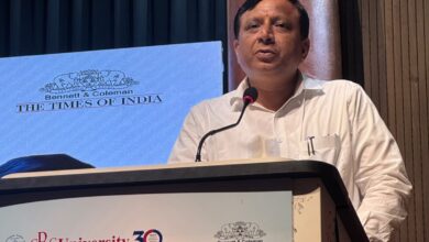 मोटिवेशनल गुरु के अंदाज में नजर आए  डीजी सूचना व एमडीडीए वीसी बंशीधर तिवारी -छात्रों से कहा,  सफलता का आधार केवल अंक नहीं, चरित्र और संस्कार भी जरूरी 