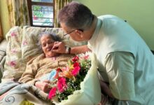 गुरु पूर्णिमा पर कैबिनेट मंत्री जोशी ने अपनी माता, गुरुजनों एवं संतों का लिया आशीर्वाद, कहा– मां ही जीवन की प्रथम गुरु
