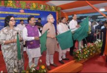 मांग हुई पूरी -सीएम धामी की कोशिश लाई रंग , टनकपुर-नांदेड एक्सप्रेस, नांदेड-मुंबई एक्सप्रेस व टनकपुर-पीलीभीत ट्रेन सेवा का शाहजहाँपुर तक विस्तार का शुभारंभ