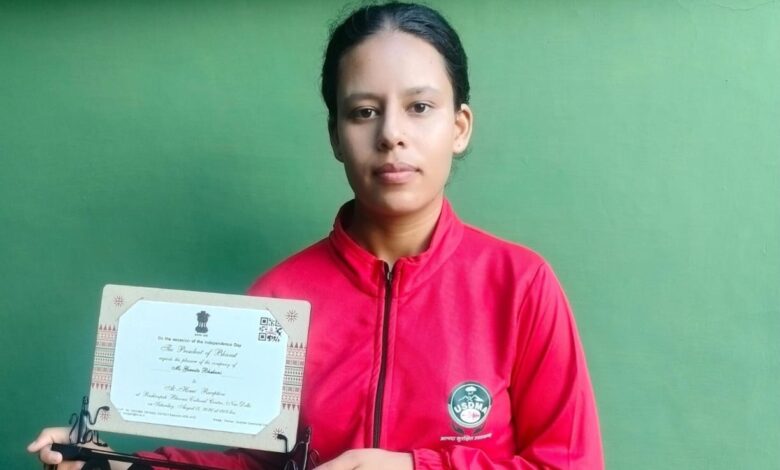 उत्तराखंड के लिए बड़ी उपलब्धि- राष्ट्रपति भवन के एट होम रिसेप्शन के लिए अल्मोड़ा की गर्विता भाकुनी का चयन, सीएम धामी ने दी बधाई उत्तराखंड के लिए बड़ी उपलब्धि- राष्ट्रपति भवन के एट होम रिसेप्शन के लिए अल्मोड़ा की गर्विता भाकुनी का चयन, सीएम धामी ने दी बधाई
