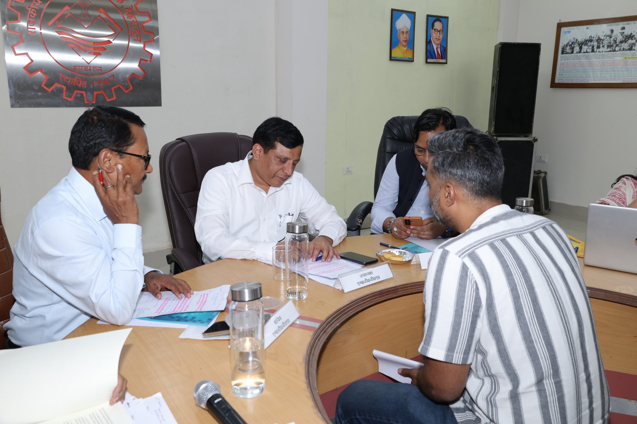 मसूरी देहरादून विकास प्राधिकरण की एक और अच्छी पहल – अब सीधे अफसरों के सामने रखिए अपनी बात, एमडीडीए में हर महीने दो बार लगेगा ‘समाधान दिवस’ मसूरी देहरादून विकास प्राधिकरण की एक और अच्छी पहल – अब सीधे अफसरों के सामने रखिए अपनी बात, एमडीडीए में हर महीने दो बार लगेगा ‘समाधान दिवस’