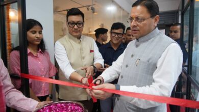 मुख्यमंत्री धामी ने कहा – रेडियो आज भी जनसंवाद, जनजागरूकता और सामाजिक चेतना का प्रभावी माध्यम , OHO Radio 89.2 FM सेवा का किया उद्घाटन