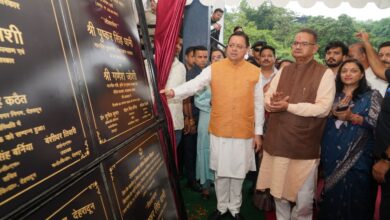 शहीद के सम्मान के साथ विकास की नई इबारत : एमडीडीए की योजनाओं से और निखरेगी मसूरी विधानसभा की तस्वीर, मुख्यमंत्री धामी ने किया 17.80 करोड़ की विकास योजनाओं का लोकार्पण व शिलान्यास