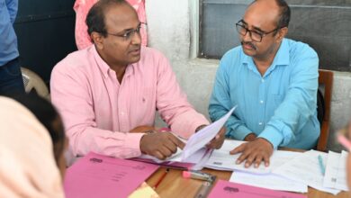 मुख्य निर्वाचन अधिकारी डॉ पुरुषोत्तम ने किया मतदान केंद्रों का निरीक्षण, मतदाताओं से लिया फीडबैक , एसआईआर प्रकिया के तहत चल रही नोटिसों की सुनवाई के बारे में ली जानकारी
