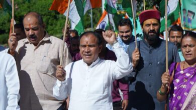 ‘हर घर तिरंगा’ यात्रा में युवाओं ने दिखाया जोश, लगे देशभक्ति के नारे, कैबिनेट मंत्री डॉ रावत हुए शामिल, पूरा क्षेत्र देशभक्ति के नारों और राष्ट्रप्रेम की भावना से हो उठा सराबोर 