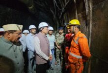 ग्राउंड जीरो पर पहुचे मुख्यमंत्री धामी, टीएचडीसी टनल हादसे का किया स्थलीय निरीक्षण, रेस्क्यू अभियान के बारे में ली जानकारी ग्राउंड जीरो पर पहुचे मुख्यमंत्री धामी, टीएचडीसी टनल हादसे का किया स्थलीय निरीक्षण, रेस्क्यू अभियान के बारे में ली जानकारी