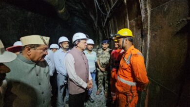 ग्राउंड जीरो पर पहुचे मुख्यमंत्री धामी, टीएचडीसी टनल हादसे का किया स्थलीय निरीक्षण, रेस्क्यू अभियान के बारे में ली जानकारी ग्राउंड जीरो पर पहुचे मुख्यमंत्री धामी, टीएचडीसी टनल हादसे का किया स्थलीय निरीक्षण, रेस्क्यू अभियान के बारे में ली जानकारी