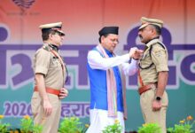 स्वतंत्रता दिवस पर मुख्यमंत्री धामी ने परेड ग्राउंड में किया ध्वजारोहण, 14 पुलिस अधिकारी व कर्मचारी मुख्यमंत्री सराहनीय सेवा पदक से सम्मानित स्वतंत्रता दिवस पर मुख्यमंत्री धामी ने परेड ग्राउंड में किया ध्वजारोहण, 14 पुलिस अधिकारी व कर्मचारी मुख्यमंत्री सराहनीय सेवा पदक से सम्मानित