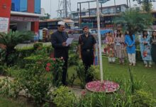 शान से लहराया तिरंगा, एमडीडीए में उत्साह से मनाया गया स्वतंत्रता दिवस, अधिकारियों व कर्मचारियों ने देश की एकता, अखंडता एवं विकास के प्रति अपने दायित्वों का संकल्प दोहराया शान से लहराया तिरंगा, एमडीडीए में उत्साह से मनाया गया स्वतंत्रता दिवस, अधिकारियों व कर्मचारियों ने देश की एकता, अखंडता एवं विकास के प्रति अपने दायित्वों का संकल्प दोहराया