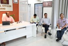 अगले 15 दिन दोनों मंडलायुक्त करेंगे फील्ड विजिट, जनपदों में करेंगे कैंप , कमिश्नर , डीएम, ईआरओ फील्ड विजिट में करेंगे क्रॉस वेरिफिकेशन : सीईओ अगले 15 दिन दोनों मंडलायुक्त करेंगे फील्ड विजिट, जनपदों में करेंगे कैंप , कमिश्नर , डीएम, ईआरओ फील्ड विजिट में करेंगे क्रॉस वेरिफिकेशन : सीईओ
