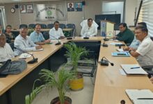 एमडीडीए उपाध्यक्ष बंशीधर तिवारी ने कहा – ऑनलाइन मानचित्र प्रणाली होगी अधिक पारदर्शी , बैठक में तकनीकी रूप से मजबूत, समयबद्ध निस्तारण पर दिया जोर एमडीडीए उपाध्यक्ष बंशीधर तिवारी ने कहा – ऑनलाइन मानचित्र प्रणाली होगी अधिक पारदर्शी , बैठक में तकनीकी रूप से मजबूत, समयबद्ध निस्तारण पर दिया जोर