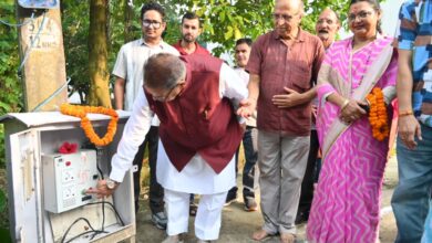 कैबिनेट मंत्री जोशी ने दी राजेंद्र नगर में नवनिर्मित ट्यूबवेल की सौगात, बटन दबाकर किया शुभारंभ, कहा – पेयजल आपूर्ति व्यवस्था को और बेहतर बनाने में मिलेगी मदद कैबिनेट मंत्री जोशी ने दी राजेंद्र नगर में नवनिर्मित ट्यूबवेल की सौगात, बटन दबाकर किया शुभारंभ, कहा – पेयजल आपूर्ति व्यवस्था को और बेहतर बनाने में मिलेगी मदद