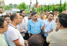 बालावाला क्षेत्र में सिंचाई एवं जनसमस्याओं पर जिलाधिकारी डॉ आशीष चौहान गंभीर, नहर की सफाई में लापरवाही पर सिंचाई विभाग से स्पष्टीकरण तलब, जलापूर्ति रोस्टर के अनुसार सुनिश्चित करने की ताकीद बालावाला क्षेत्र में सिंचाई एवं जनसमस्याओं पर जिलाधिकारी डॉ आशीष चौहान गंभीर, नहर की सफाई में लापरवाही पर सिंचाई विभाग से स्पष्टीकरण तलब, जलापूर्ति रोस्टर के अनुसार सुनिश्चित करने की ताकीद