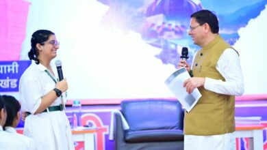 ‘मुख्यमंत्री युवा विद्यार्थी मंथन’ – सीएम पुष्कर धामी ने ‘मेरे सपनों का उत्तराखंड’ पर विद्यार्थियों से किया संवाद – एक मोटीवेटर के रूप में स्टूडेंट्स की जिज्ञासाओं का समाधान कर किया मार्गदर्शन