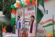 भाजपा परिवार ने मुख्यमंत्री और प्रदेश अध्यक्ष की मौजूदगी में उमंग और उत्साह से मनाया 80 वाँ स्वतंत्रता दिवस , सीएम धामी ने कहा – पीएम मोदी के नेतृत्व में देश विकसित होने की दिशा में तेजी से बढ़ रहा आगे भाजपा परिवार ने मुख्यमंत्री और प्रदेश अध्यक्ष की मौजूदगी में उमंग और उत्साह से मनाया 80 वाँ स्वतंत्रता दिवस , सीएम धामी ने कहा – पीएम मोदी के नेतृत्व में देश विकसित होने की दिशा में तेजी से बढ़ रहा आगे