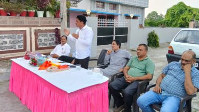 भाजपा के वरिष्ठ नेता जोगेंद्र पुंडीर के नेतृत्व में  टी स्टेट से लगते हुए क्षेत्र की समस्याओं के निराकरण को  अधिकारियों के साथ बैठक, कई अहम मुद्दों पर हुआ मंथन