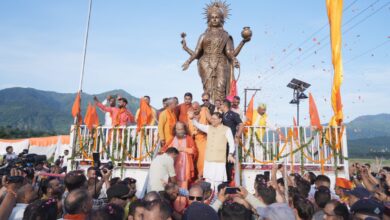 हरिपुर कालसी को मिली बड़ी आध्यात्मिक सौगात, सीएम धामी ने किया माँ यमुना की प्रतिमा का अनावरण और हरिघाट का लोकार्पण हरिपुर कालसी को मिली बड़ी आध्यात्मिक सौगात, सीएम धामी ने किया माँ यमुना की प्रतिमा का अनावरण और हरिघाट का लोकार्पण