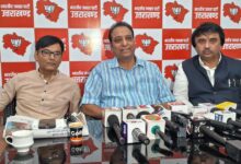 भाजपा विधायक विनोद चमोली ने हरदा के रोड शो पर साधा निशाना, बताया राजनैतिक ड्रामेबाजी, कहा -जनता की नजरों में कांग्रेस एक्सपोज्ड और नेता फ्यूजड भाजपा विधायक विनोद चमोली ने हरदा के रोड शो पर साधा निशाना, बताया राजनैतिक ड्रामेबाजी, कहा -जनता की नजरों में कांग्रेस एक्सपोज्ड और नेता फ्यूजड