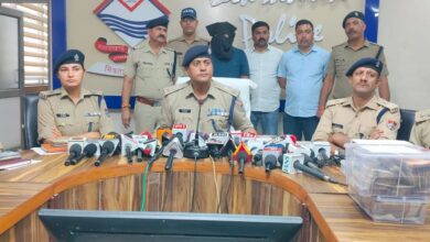 नीट यूजी फर्जी दस्तावेजों के आधार पर एमबीबीएस में दाखिला दिलाने के मामले में एसआईटी ने आरोपी धीरज कुमार को किया गिरफ्तार, कार से 5.58 लाख नकद बरामद