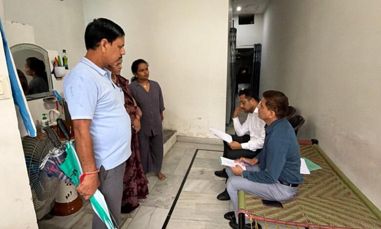 दावे- आपत्तियों की सुपर चैकिंग के तहत हरिद्वार, ऊधमसिंह नगर और नैनीताल में मुख्य निर्वाचन कार्यालय के वरिष्ठ अधिकारियों ने किया स्थलीय निरीक्षण दावे- आपत्तियों की सुपर चैकिंग के तहत हरिद्वार, ऊधमसिंह नगर और नैनीताल में मुख्य निर्वाचन कार्यालय के वरिष्ठ अधिकारियों ने किया स्थलीय निरीक्षण