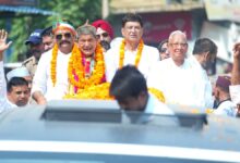 प्रदेश प्रभारी कुमारी सैलजा की नाराजगी भरी चिट्ठी बेअसर, पूर्व मुख्यमंत्री हरीश रावत ने फिर निकाली यात्रा, पार्टी के कई वरिष्ठ नेता चल रहे साथ