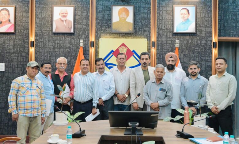 देहरादून में एसआईआर के बाद अंतिम सूची जारी, 39,92 मतदाता बढ़े, जिले में अब 11,94,797 मतदाता पंजीकृत, 36,042 नए नाम जुड़े और 32,050 हटाए गए देहरादून में एसआईआर के बाद अंतिम सूची जारी, 39,92 मतदाता बढ़े, जिले में अब 11,94,797 मतदाता पंजीकृत, 36,042 नए नाम जुड़े और 32,050 हटाए गए