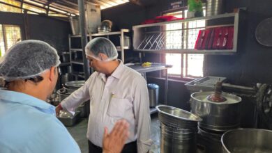 खाद्य सुरक्षा को लेकर धामी सरकार सख्त, FDA की टीम ने किया यूपीईएस विश्वविद्यालय की मेस और कैफेटेरिया का निरीक्षण , खाद्य पदार्थों के नमूने जांच को लिए खाद्य सुरक्षा को लेकर धामी सरकार सख्त, FDA की टीम ने किया यूपीईएस विश्वविद्यालय की मेस और कैफेटेरिया का निरीक्षण , खाद्य पदार्थों के नमूने जांच को लिए