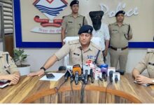 ट्रिपल मर्डर से राजधानी देहरादून में सनसनी – प्लंबर ने पेचकस से ताबड़तोड़ वार कर   बुजुर्ग दंपती व नौकरानी को बेरहमी से उतारा मौत के घाट,गिरफ्तार